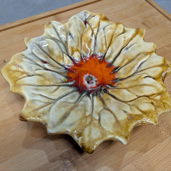 Vintage Marcia of California Yellow Sunflower Textured Pottery Bowl - Picture 10 of 12